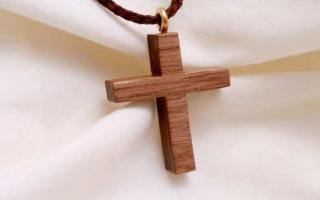 Cum să alegi crucea ortodoxă potrivită