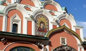Катедралата на Казанската икона на Божията майка на Червения площад Казанската катедрала на Червения площад история